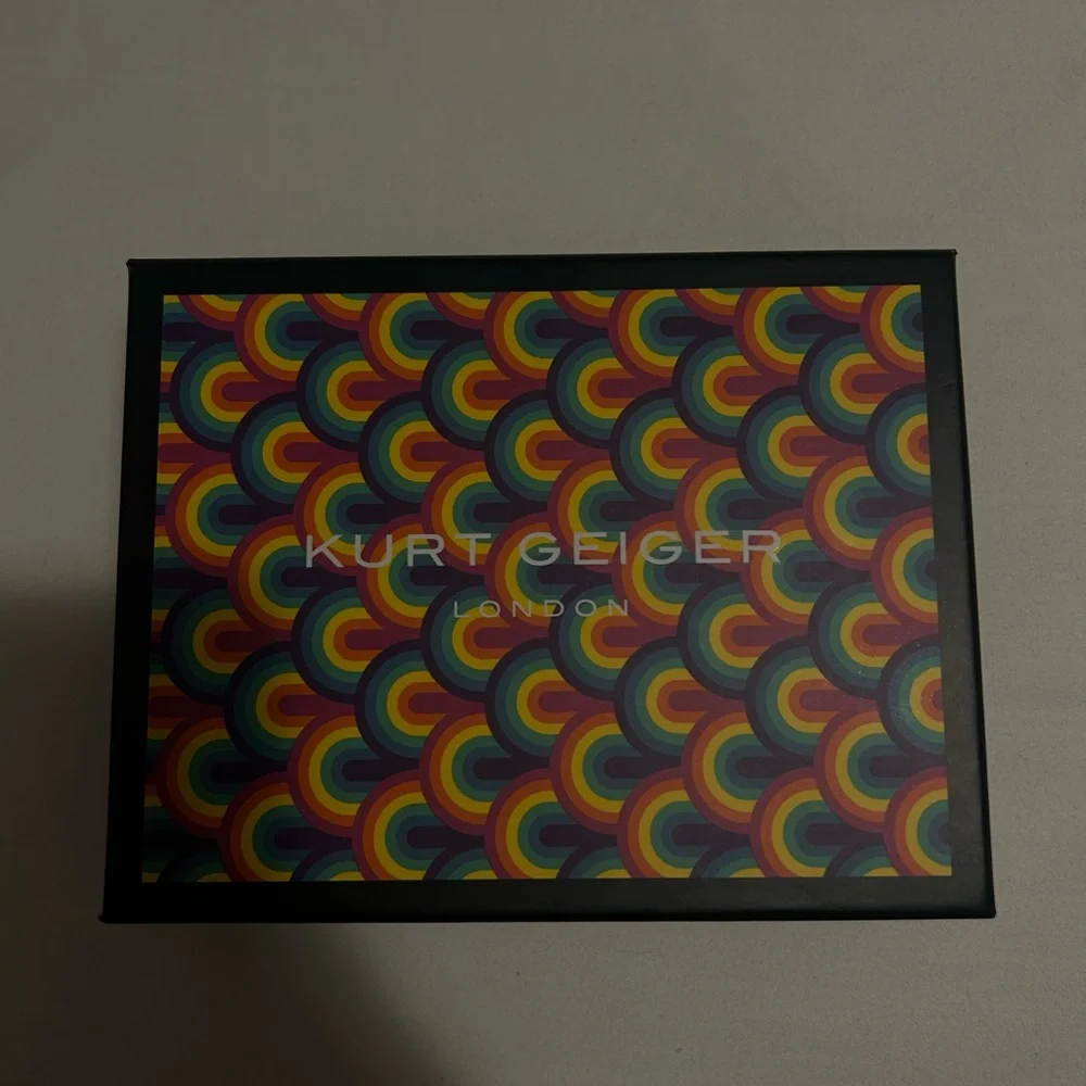 Kurt Geiger Colorful Patterned Box - Picture 3 of 4